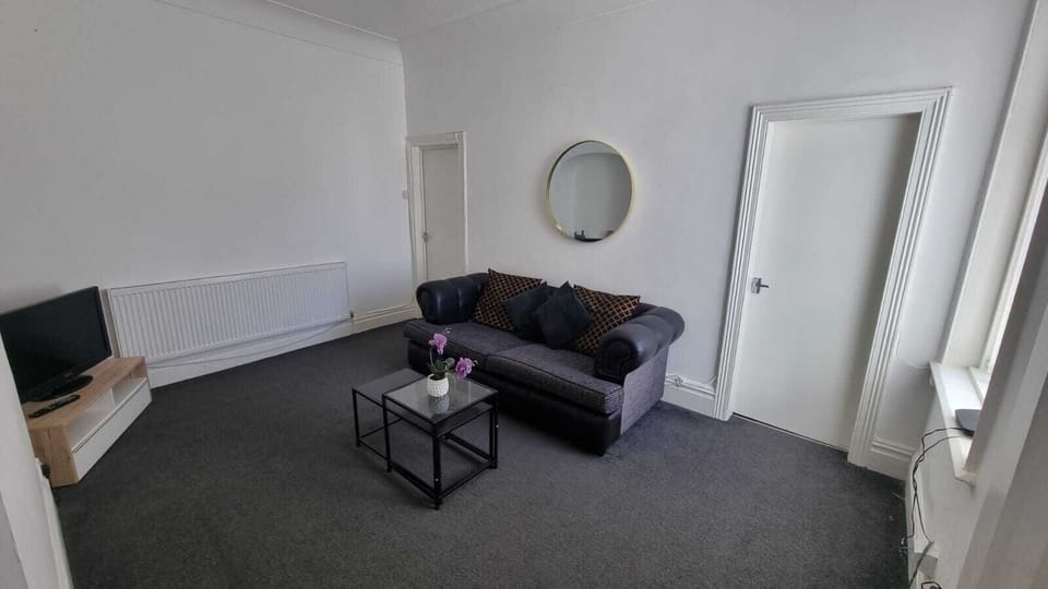 Living Room / Lounge