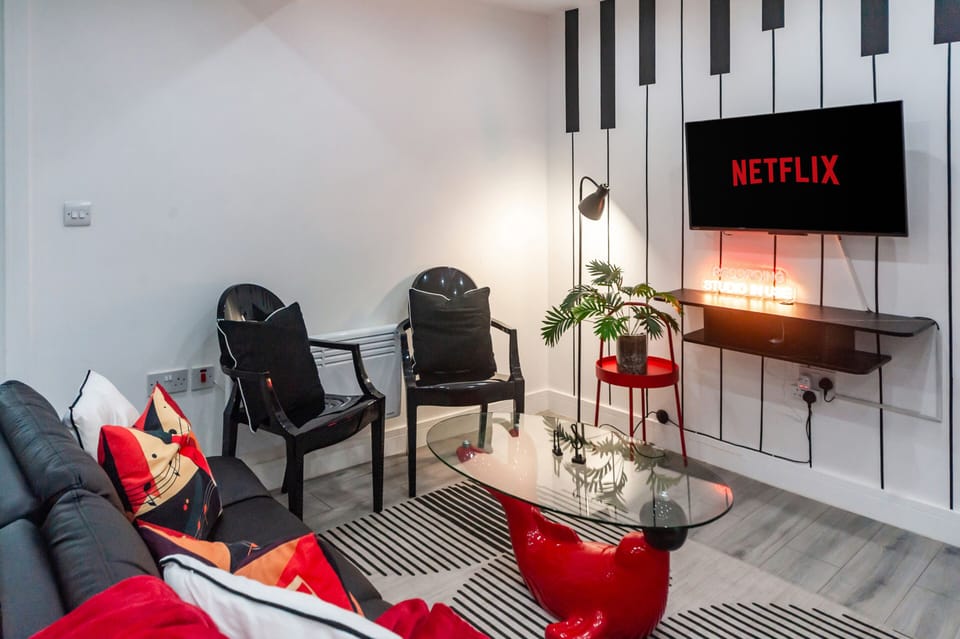 Music-themed living room for a relaxing atmosphere.