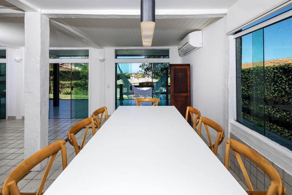 Dining area,Seating area