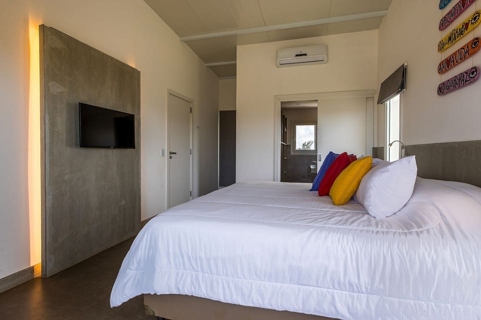 Bed,Bedroom