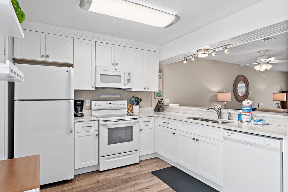 Fully equipped kitchen
