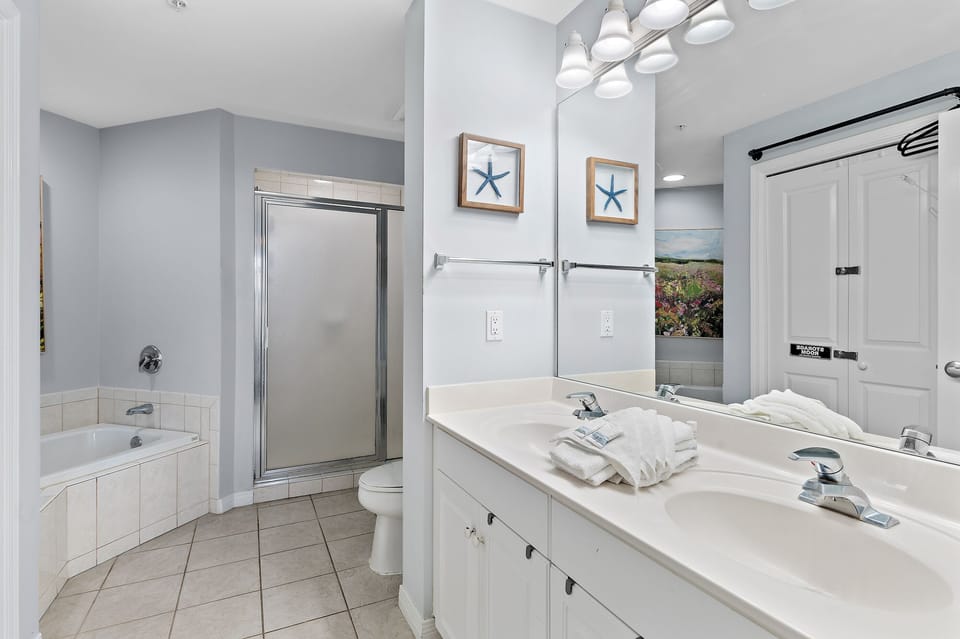 Primary ensuite bathroom