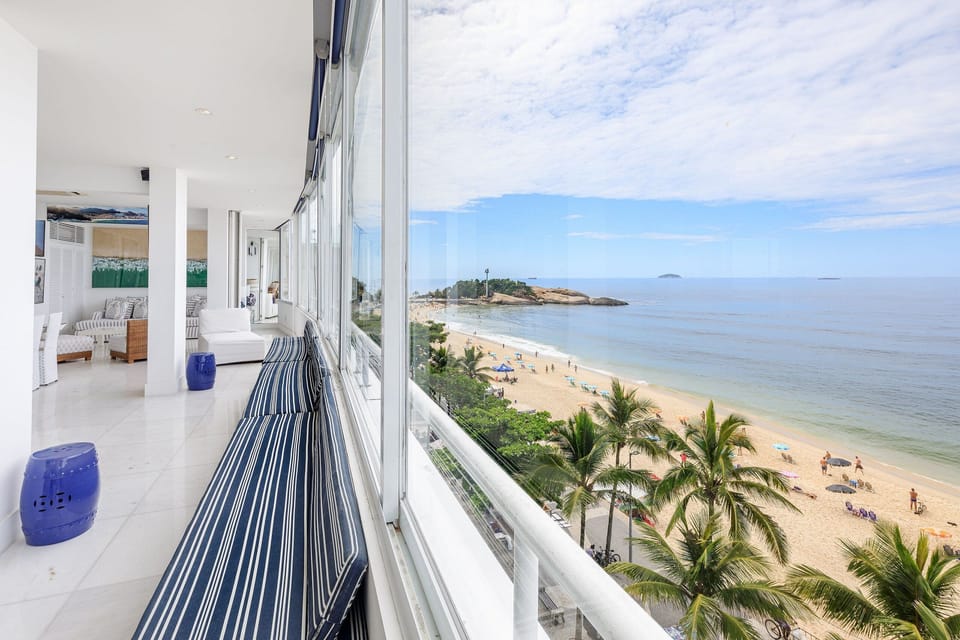 Beach,City view,Living Room,Sea view