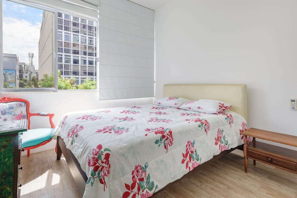 Bed,Bedroom