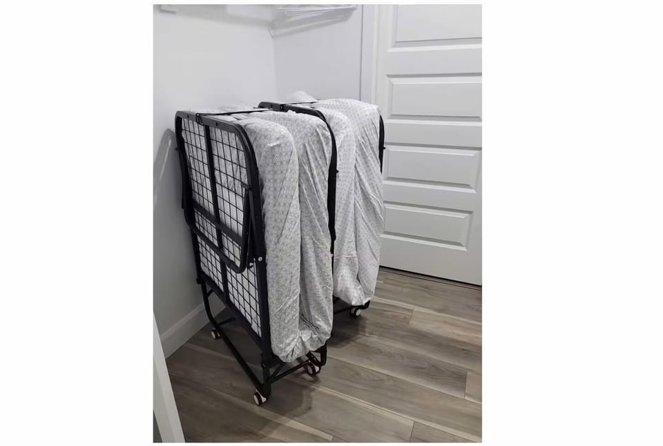 2x foldable single beds