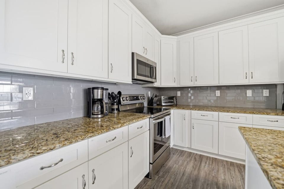 Fully stocked kitchen with everything you need