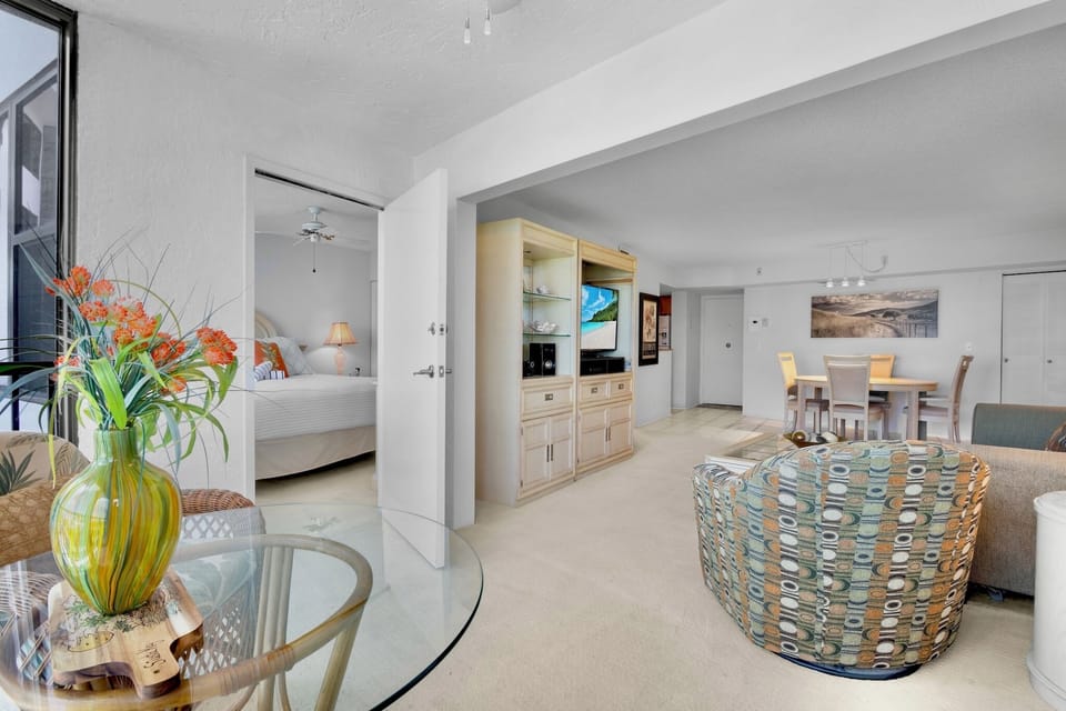 Harbor Towers Unit 525 by Tropical Sands Accommodations