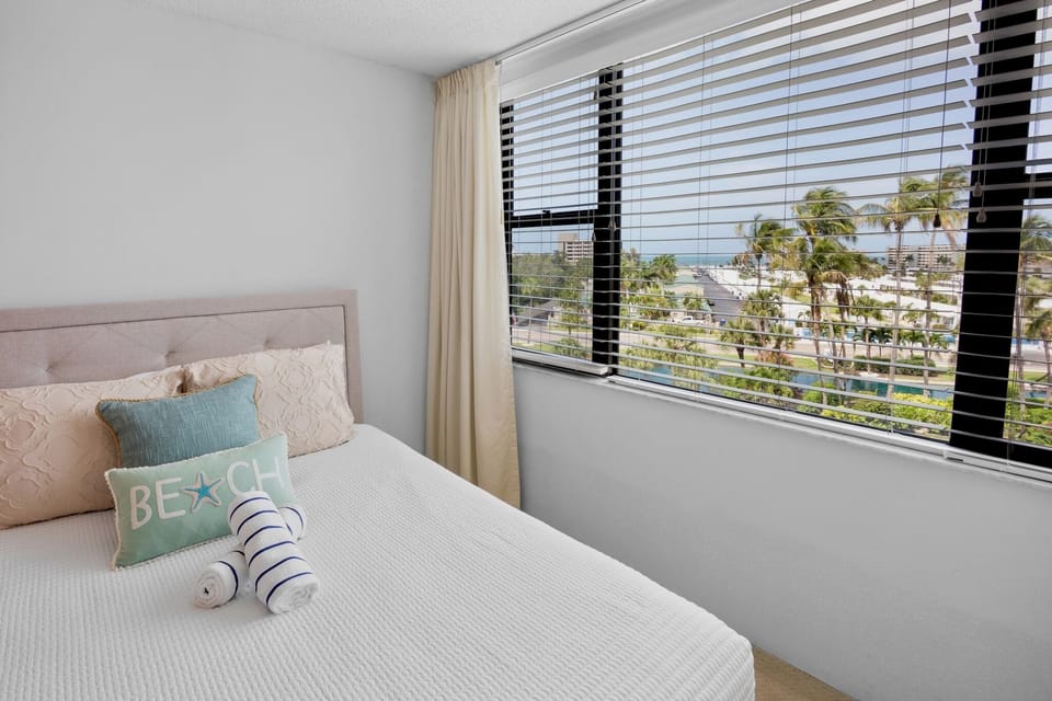 Harbor Towers Unit 525 by Tropical Sands Accommodations
