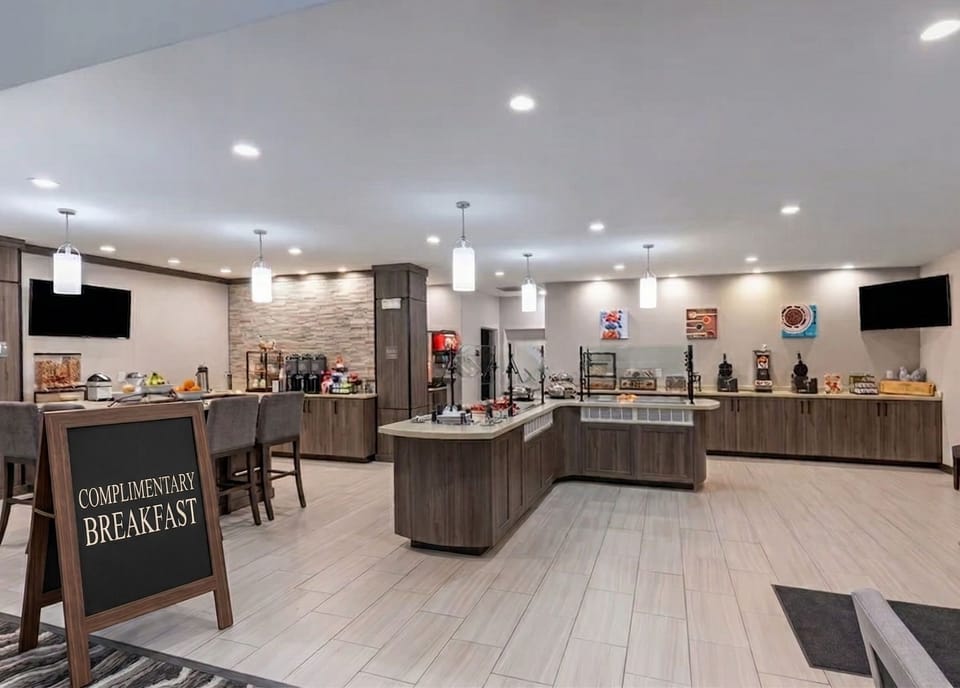 Enjoy daily complimentary breakfast!