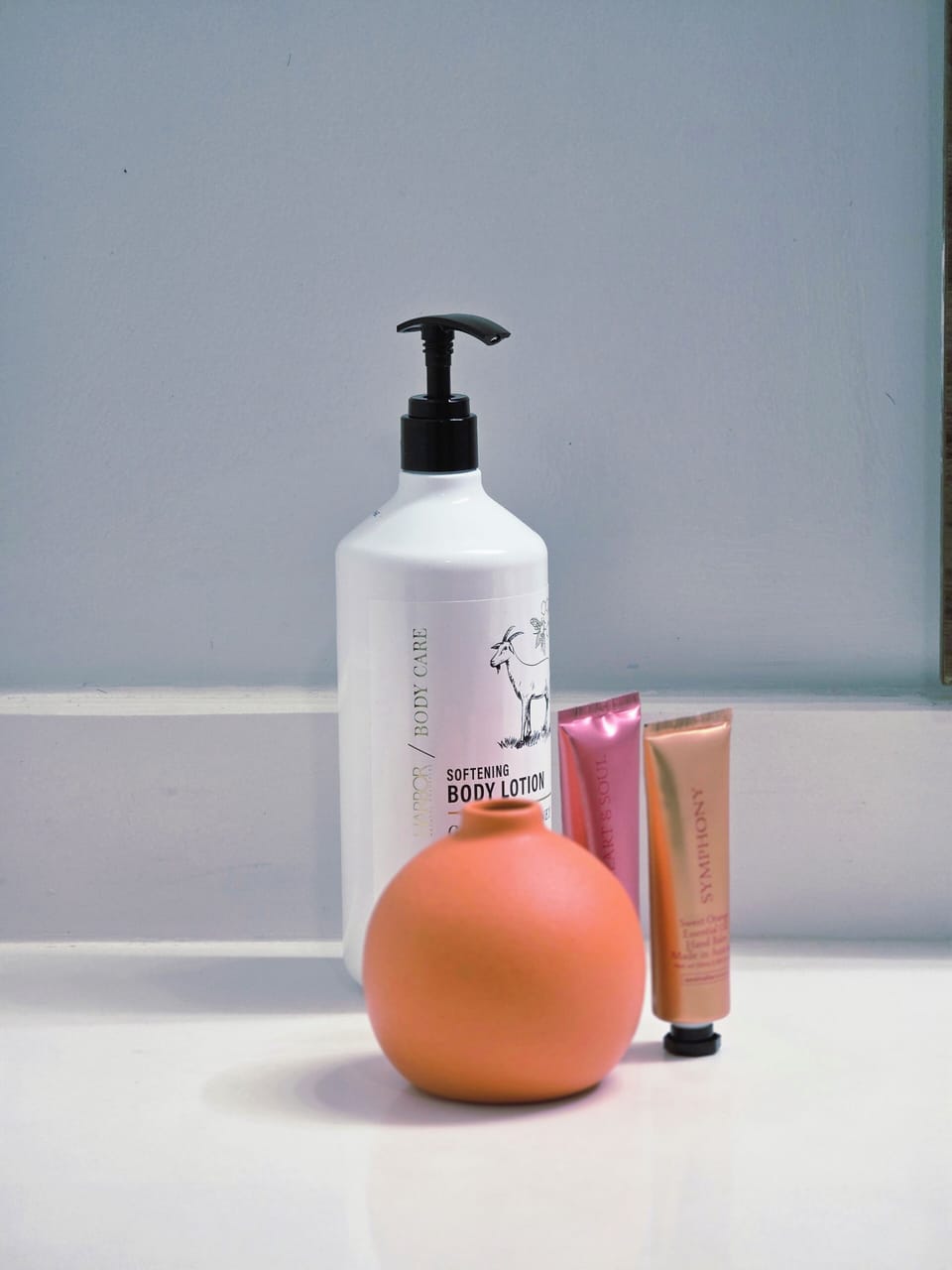 Bathroom amenities