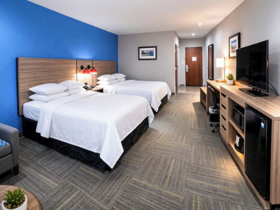 Relax with a movie night and plenty of space to unpack.