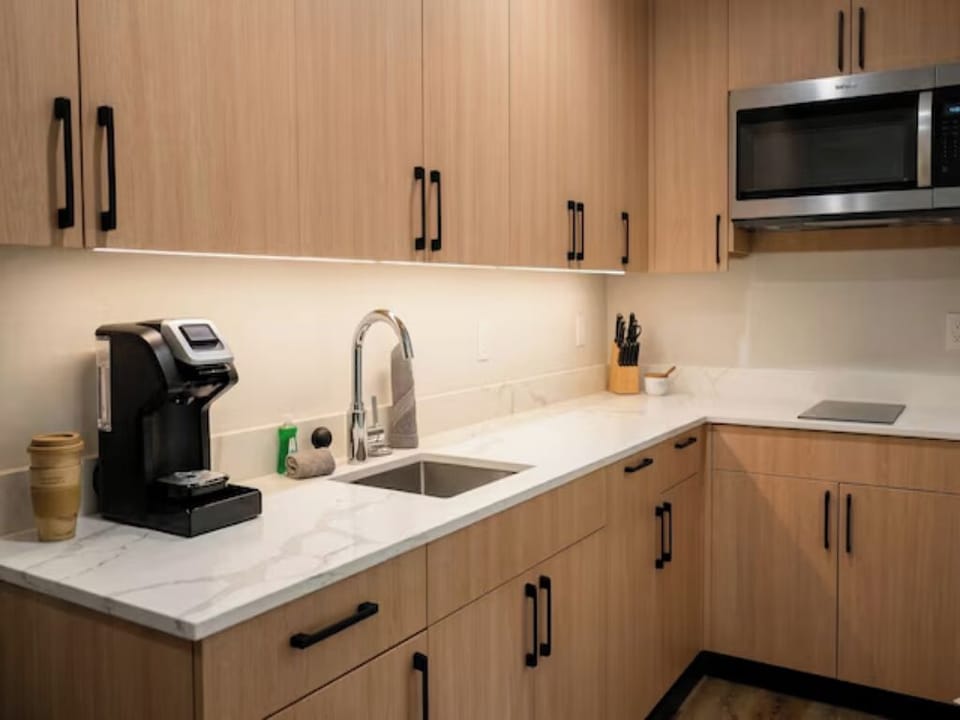 Savor easy meals with a clean counter and microwave.