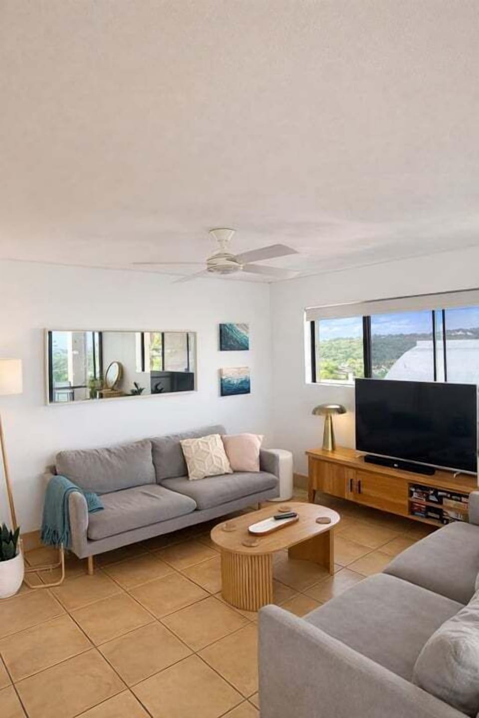 Lounge Area 