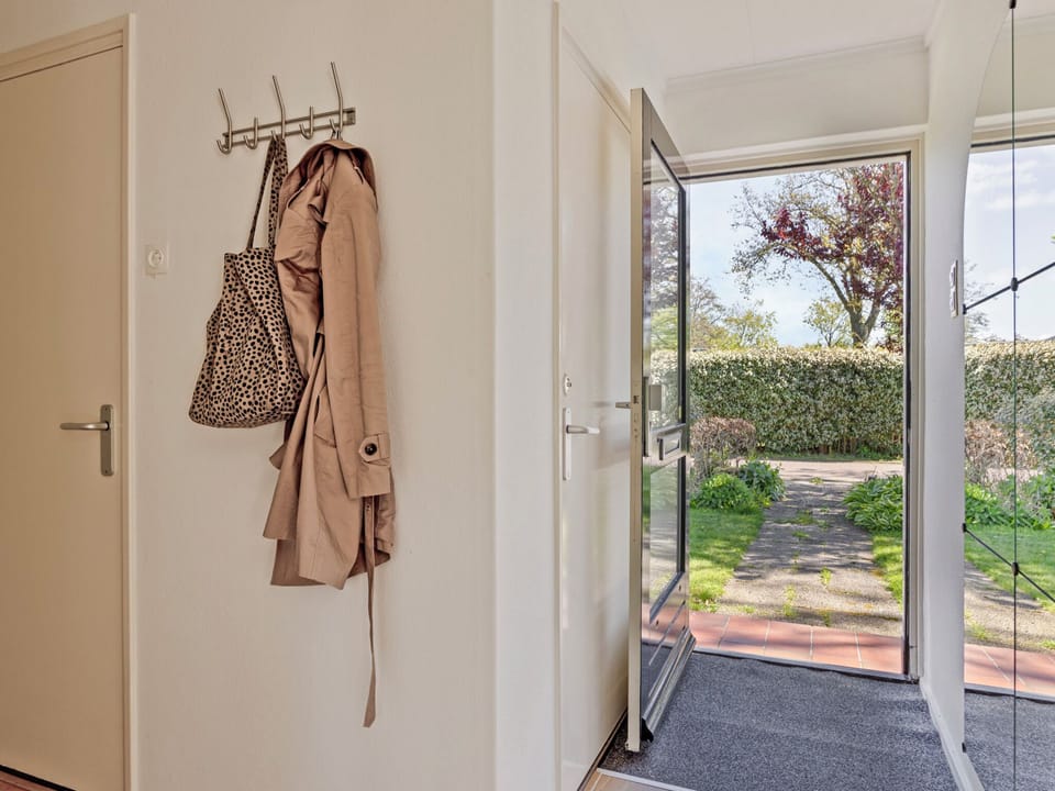 Entrance / Reception