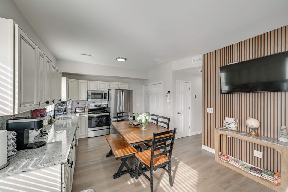 Kitchen & Dining Area | 1st Floor