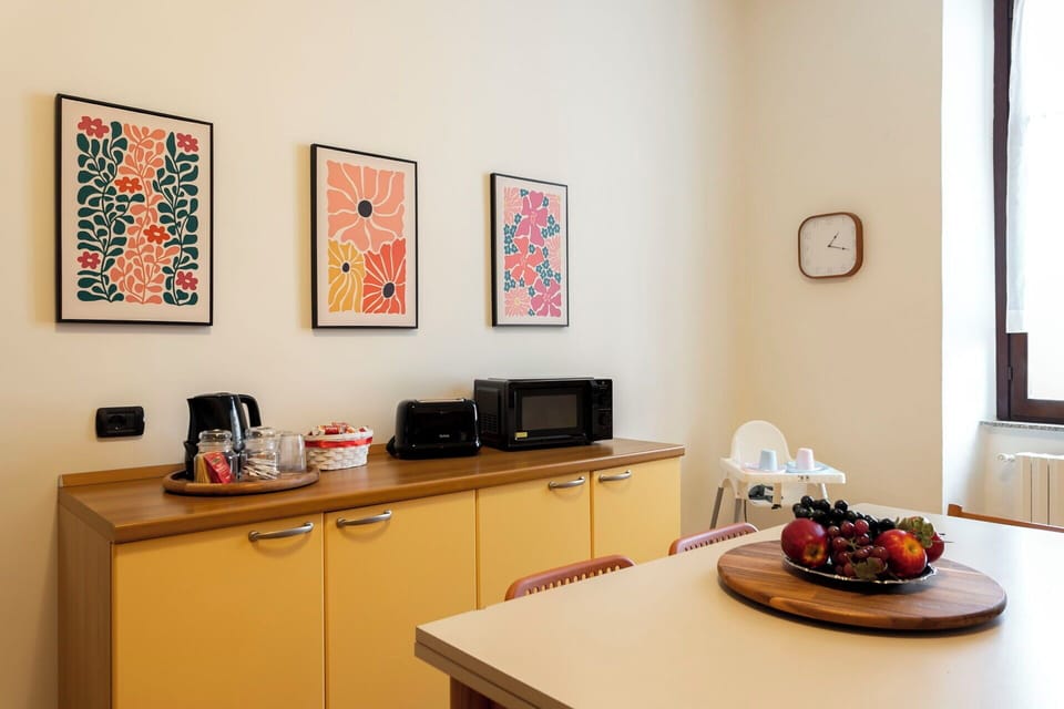 Dining Room, Kitchen