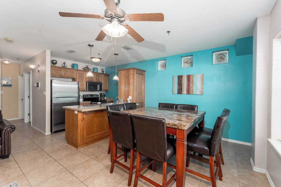 Sunshine, tasty food, and memorable conversations will set this vacation apart! Book today and let's make it happen!