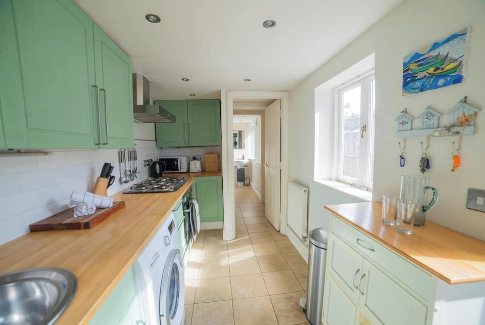 Fully equipped kitchen