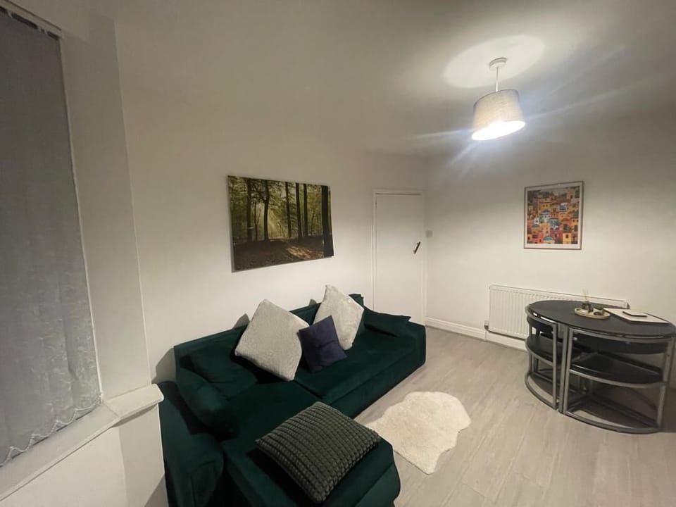 Living Room / Lounge