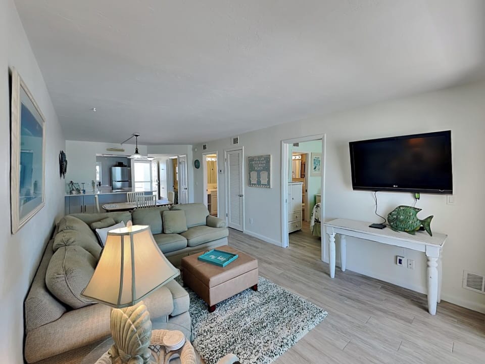 Living Room - Smart TV