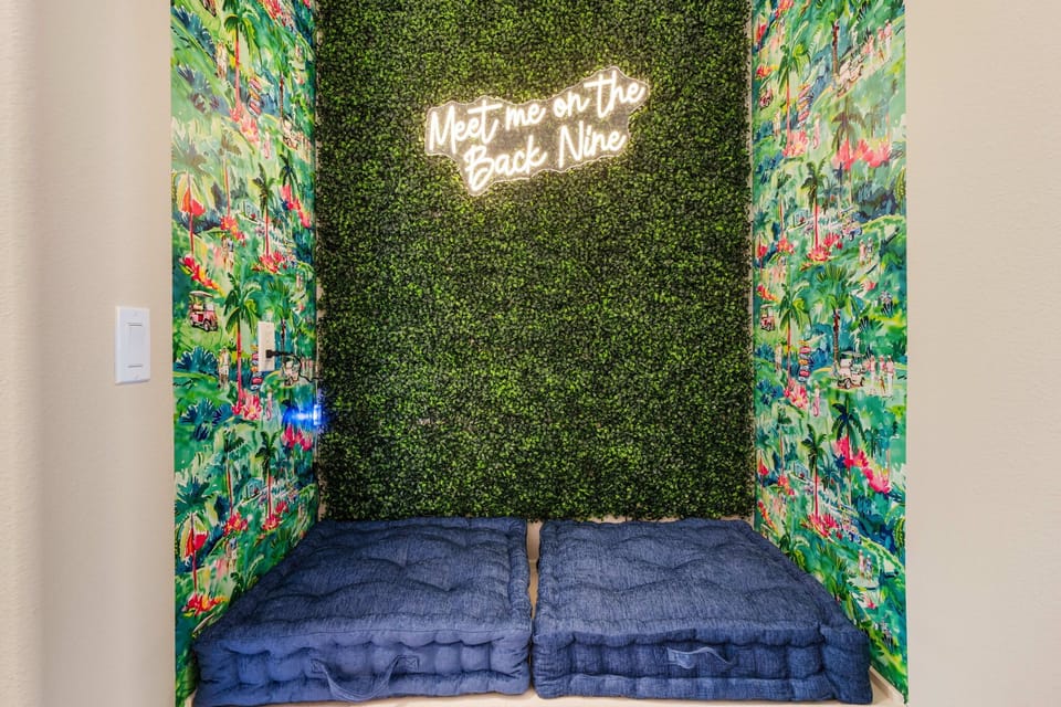 Custom-built reading nook—perfect for quiet moments, kids’ storytime, or a cozy escape
A thoughtfully designed space to relax, read, and unwind during your stay