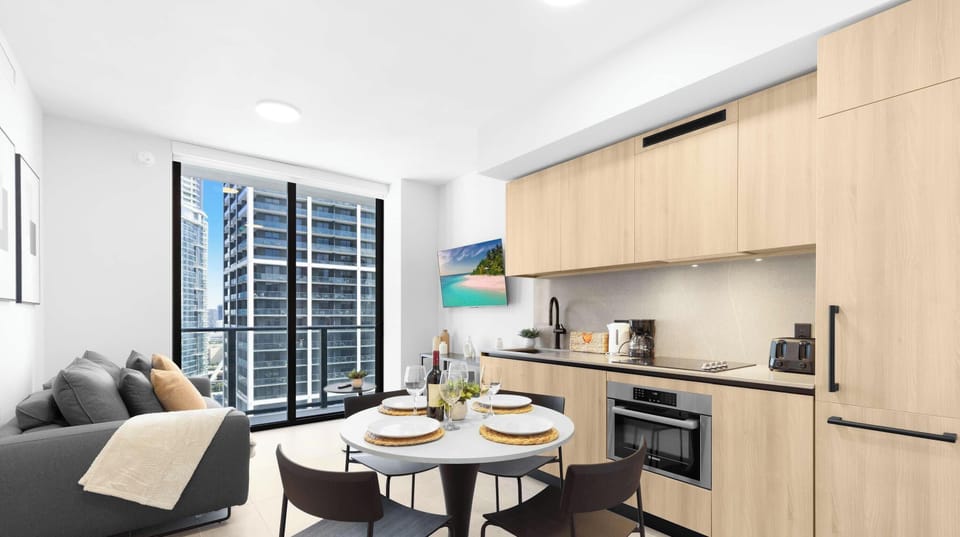 Kitchen and dining - Open layout 