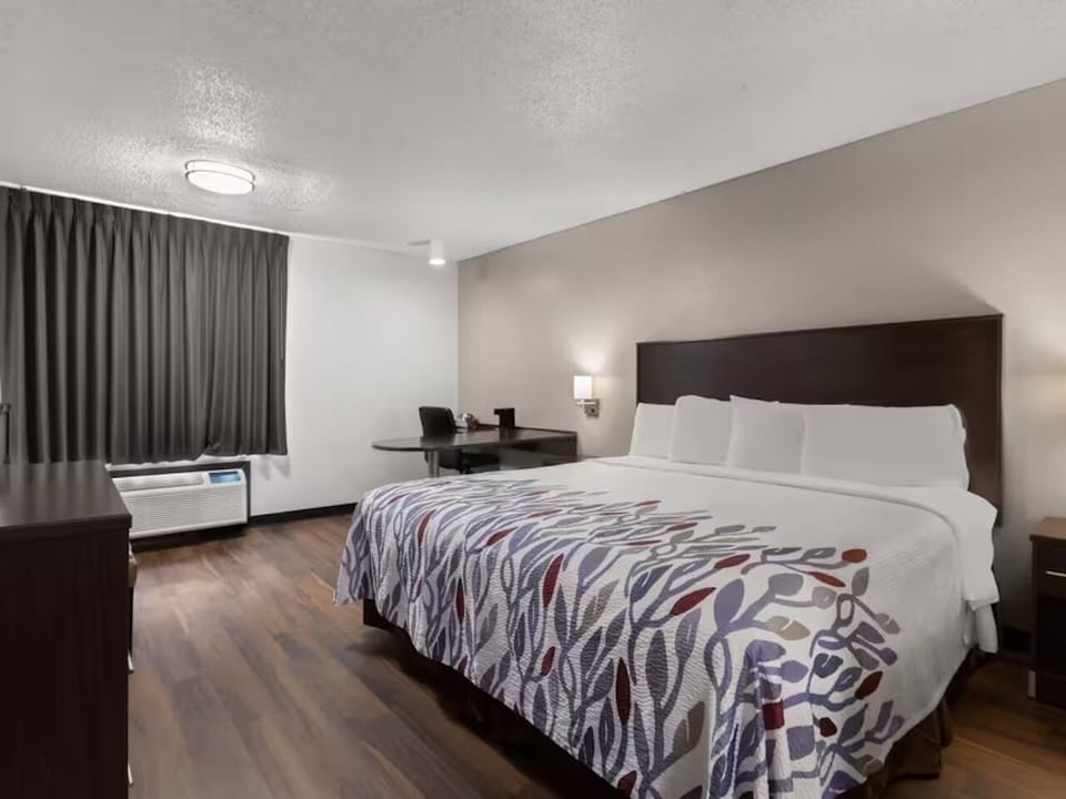 Bedroom. Interior and views may vary based on location and availability