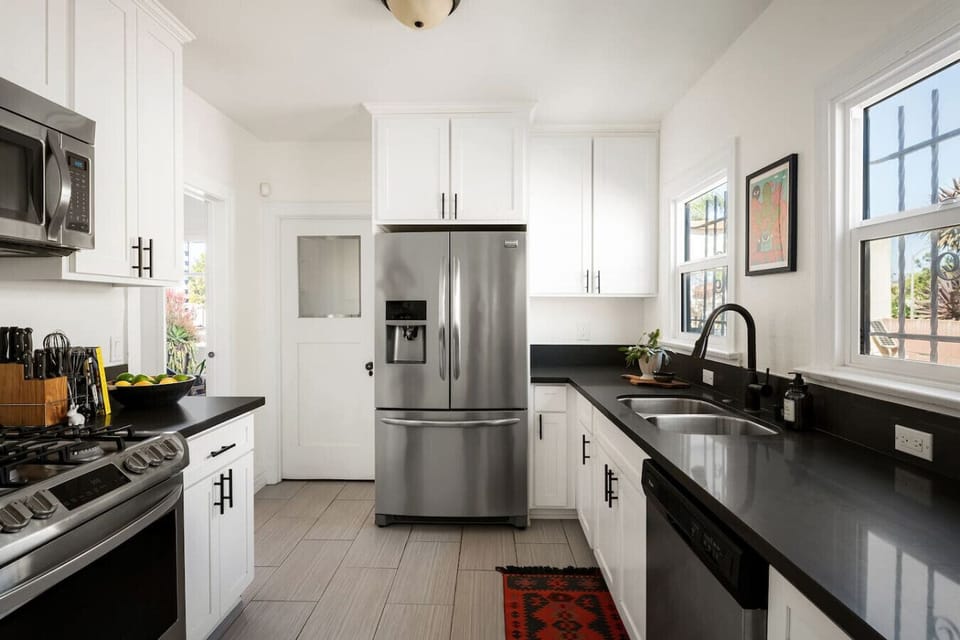 A fully equipped modern kitchen designed for effortless cooking.