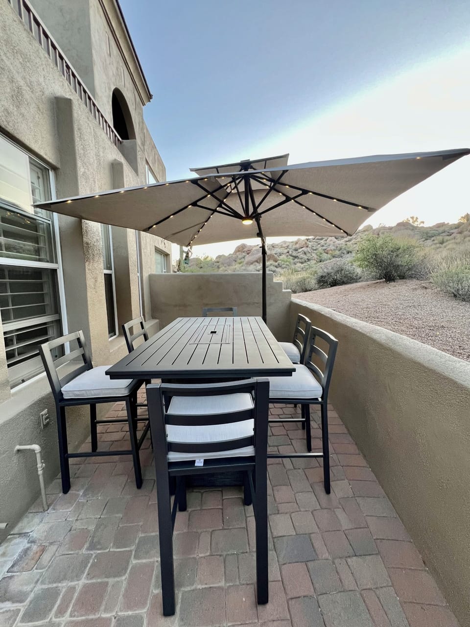 Outdoor dining