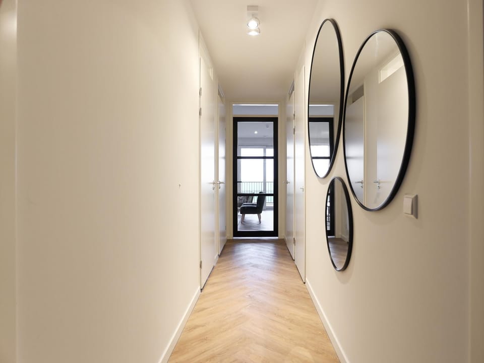 Entrance / Reception