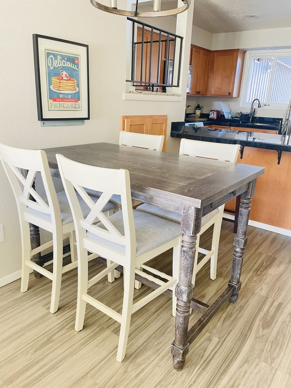 Dining/Kitchen. High chair available for little ones.