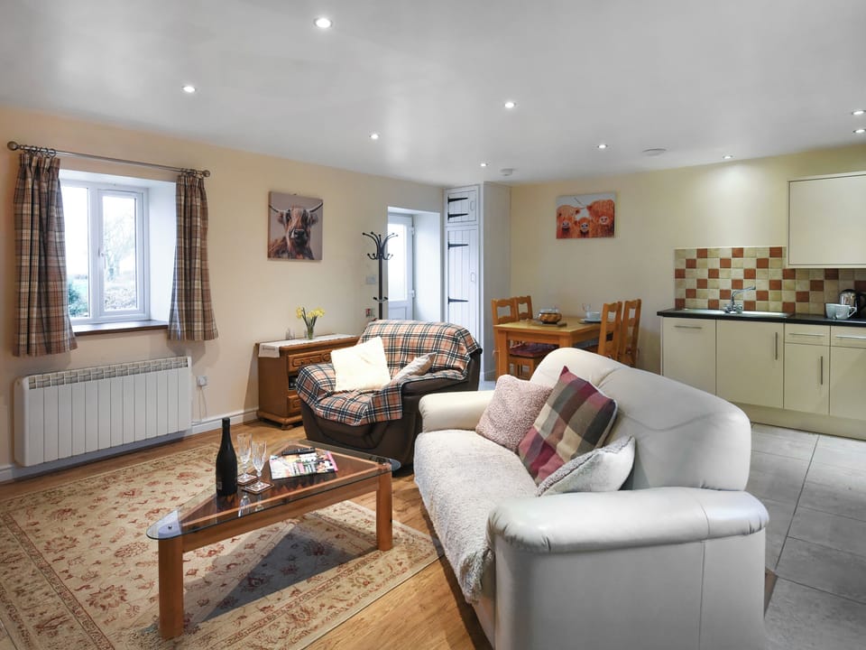 Open plan living space | Cut Lloi, Llanfair Caereinion