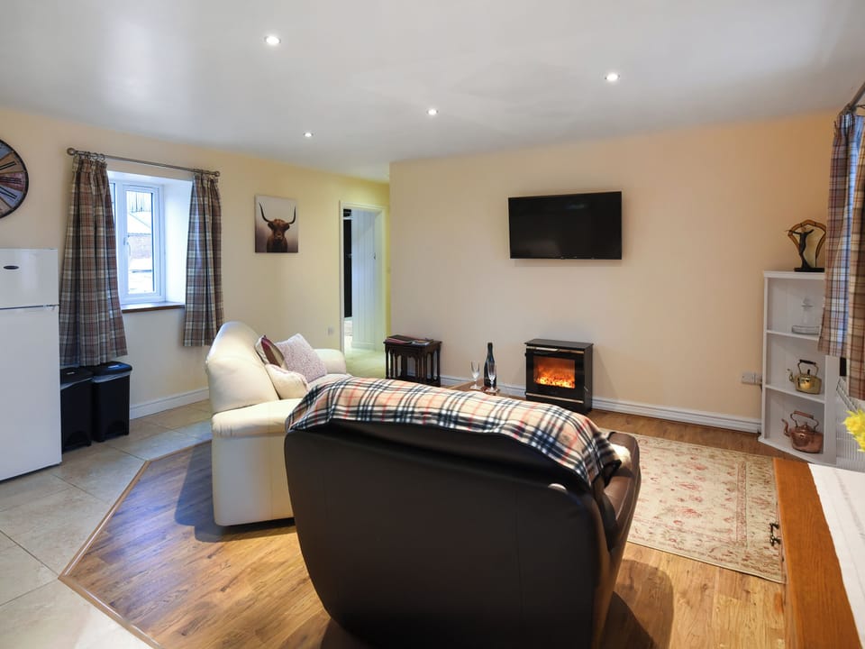 Living area | Cut Lloi, Llanfair Caereinion