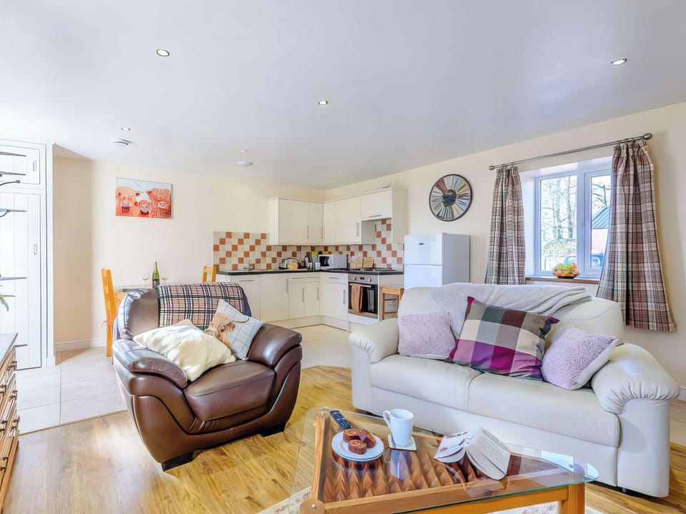 Living area | Cut Lloi, Llanfair Caereinion