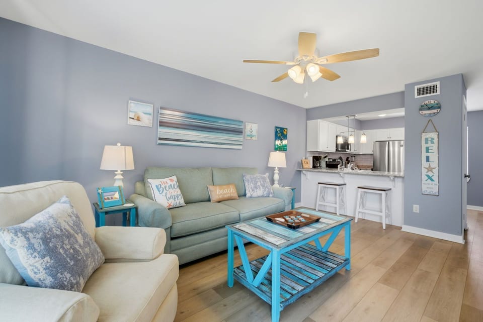 Beach all day, lounge all evening—this is your home base.