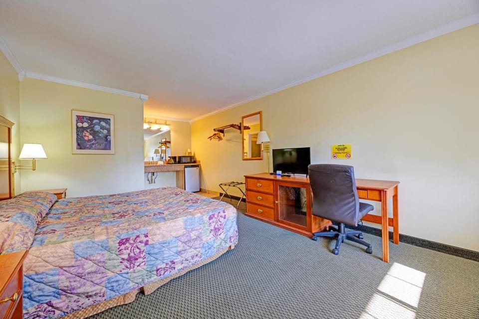 Bedroom. Interior and views may vary based on location and availability.