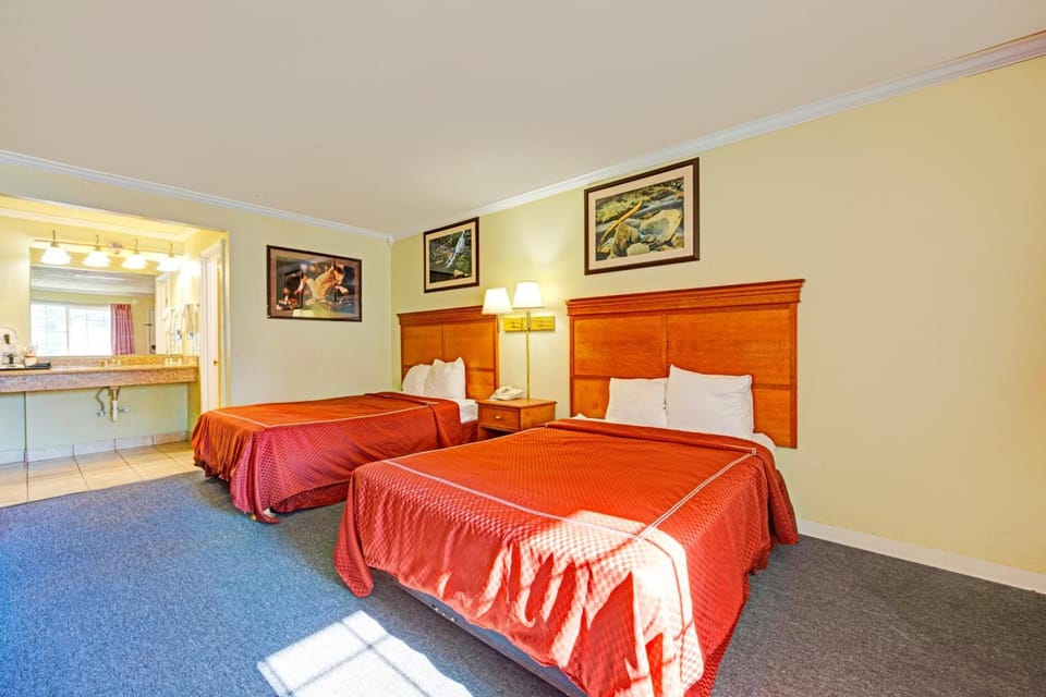 Bedroom. Interior and views may vary based on location and availability.