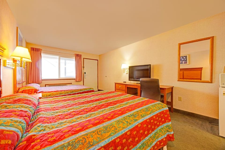 Bedroom. Interior and views may vary based on location and availability.