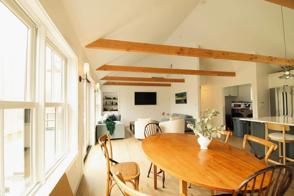 Cathedral ceilings and exposed fir beams