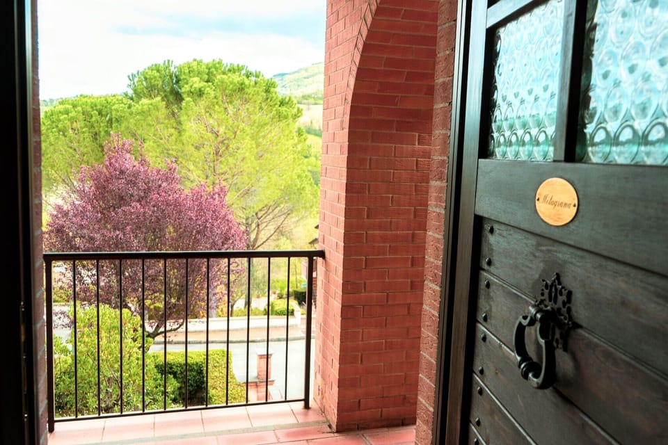 Entrance / Reception