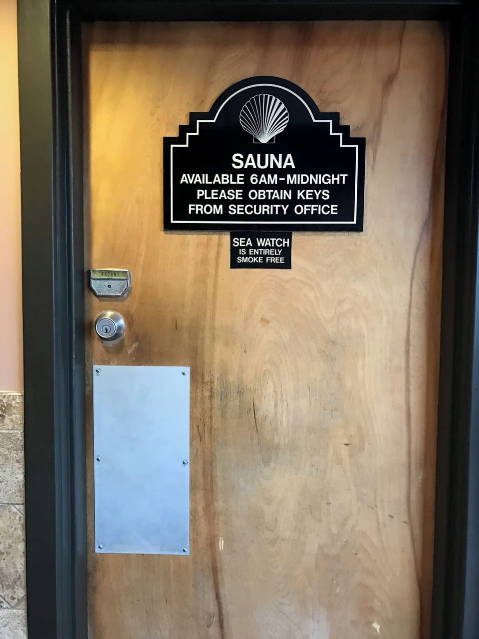Enjoy a relaxing sauna 