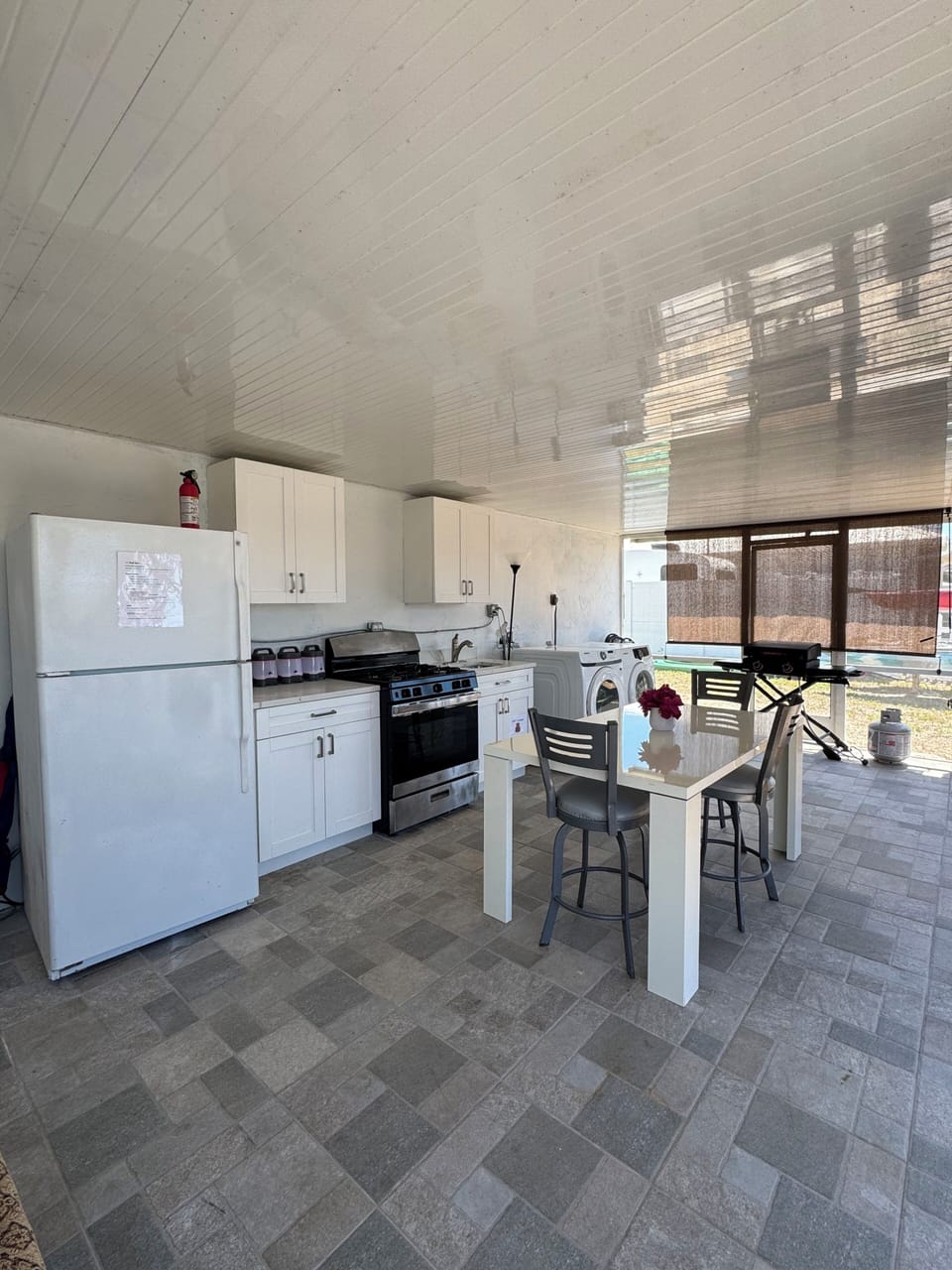 Outdoor Kitchen