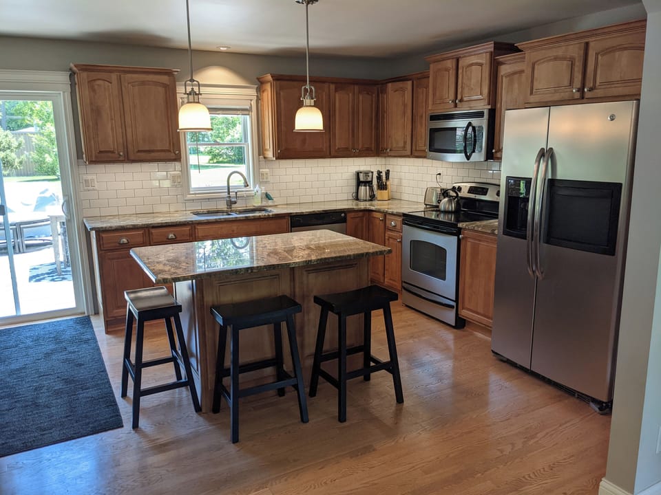 Kitchen, entrance to deck.