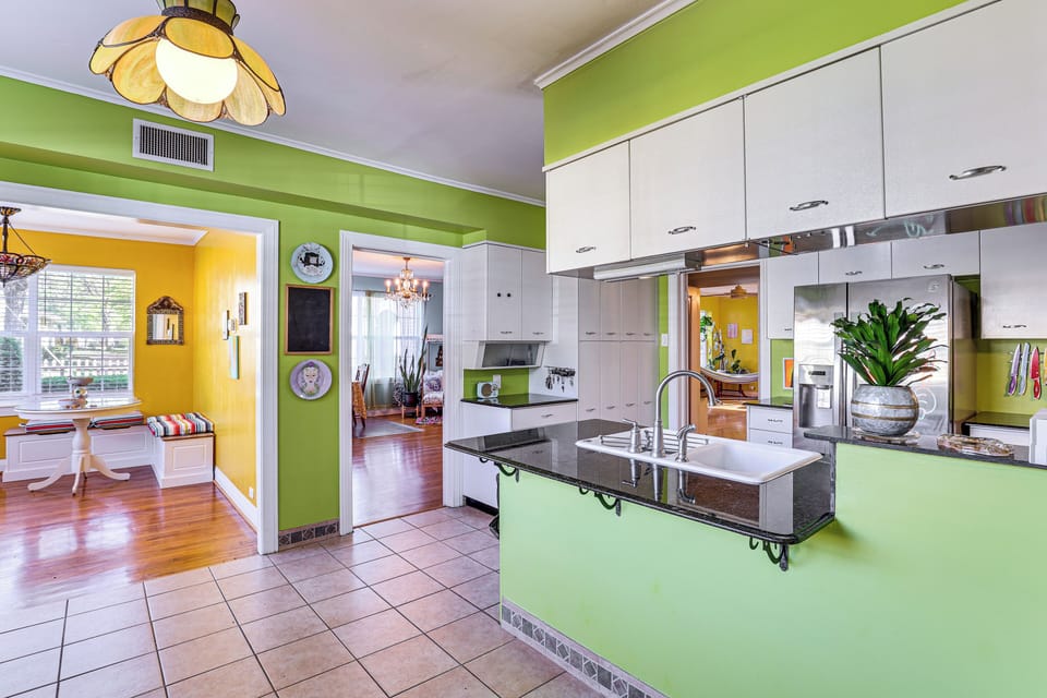Kitchen | Craft Room