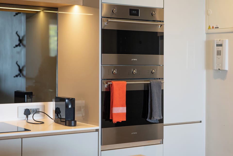 Oven