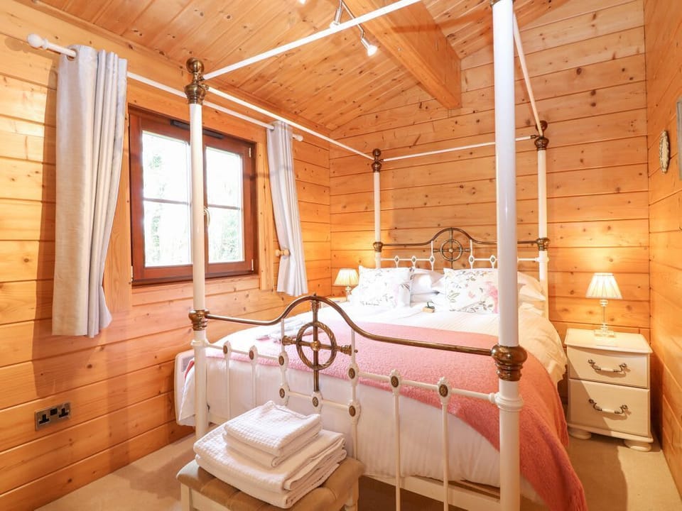 Kingfisher Lodge
