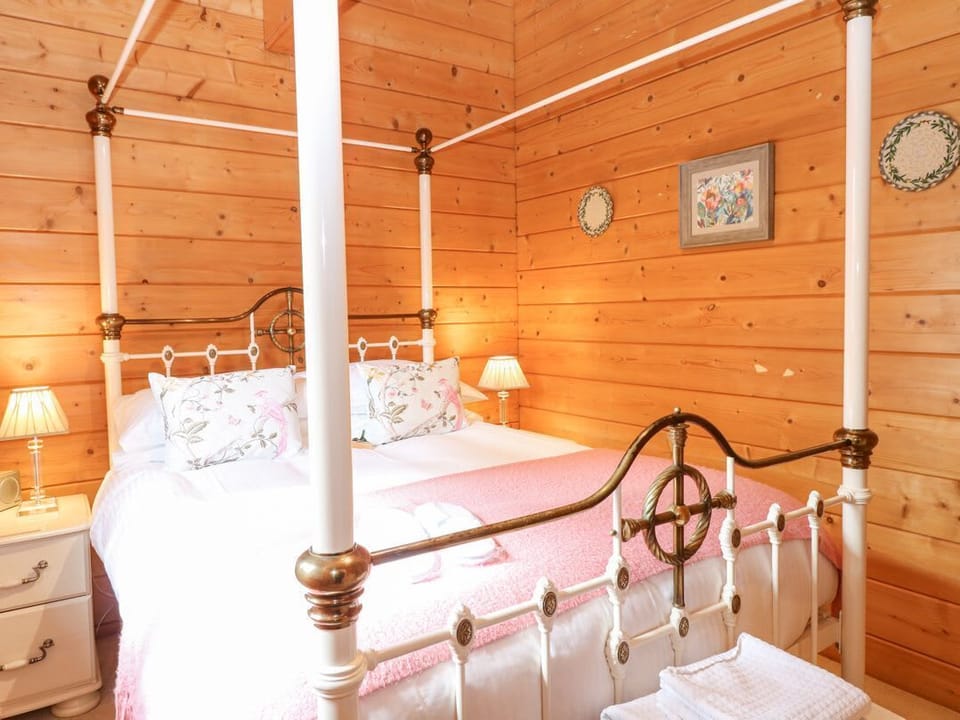 Kingfisher Lodge