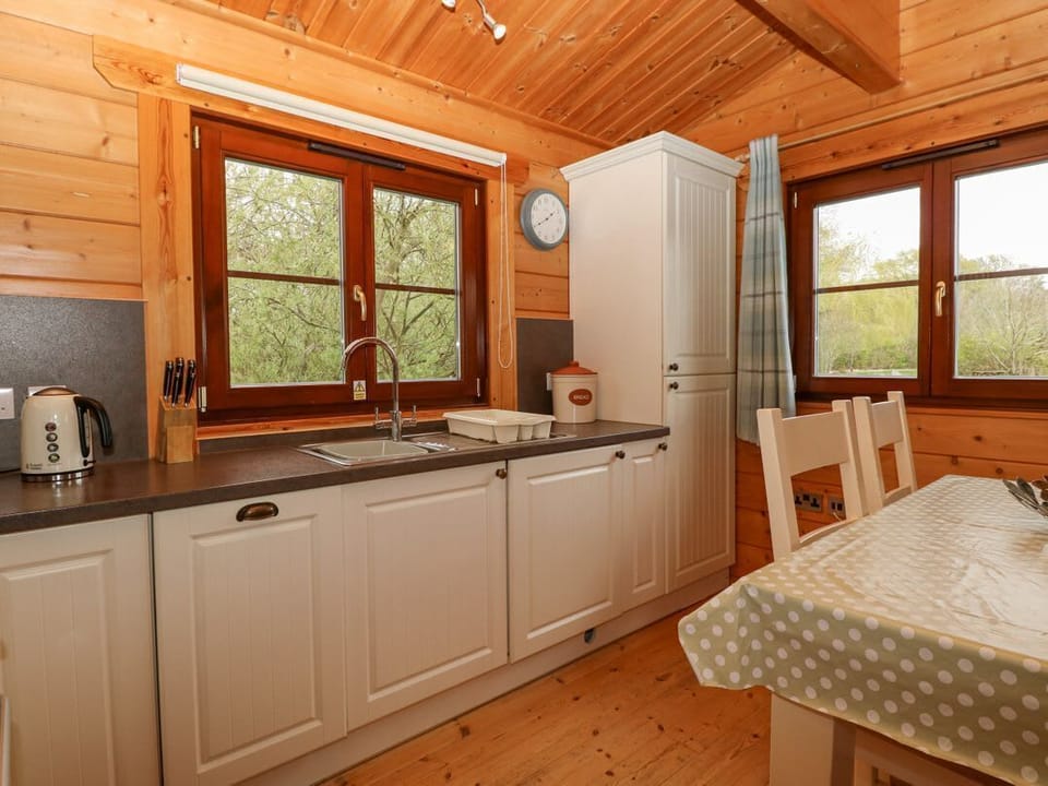 Woodpecker Lodge