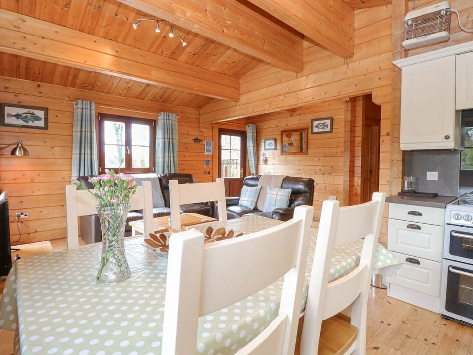 Woodpecker Lodge