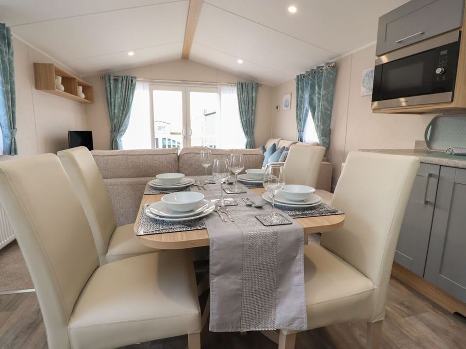 Poppy Lodge